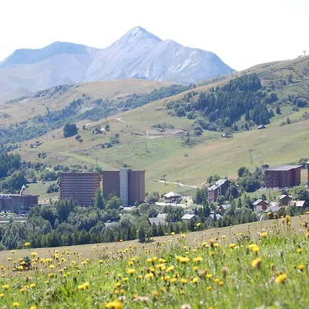 Résidence Les Pistes * Le Corbier